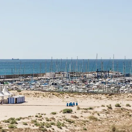 Primera Linea De Playa Piscina Y Pista De Tenis Apartment