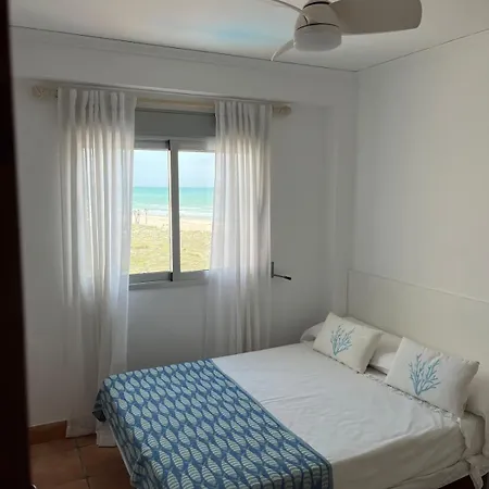 Apartment Primera Linea De Playa Piscina Y Pista De Tenis